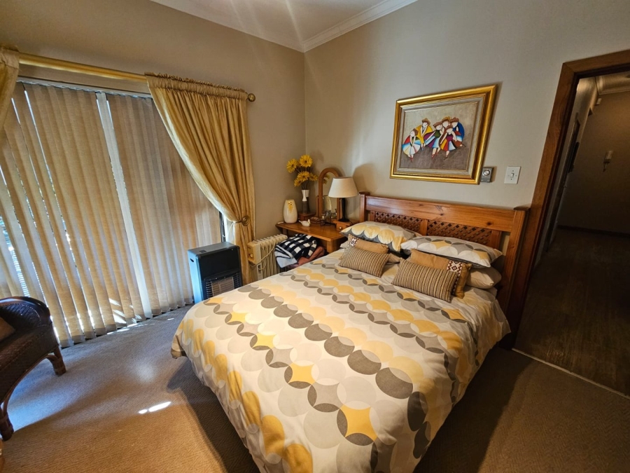 5 Bedroom Property for Sale in Vaalpark Free State